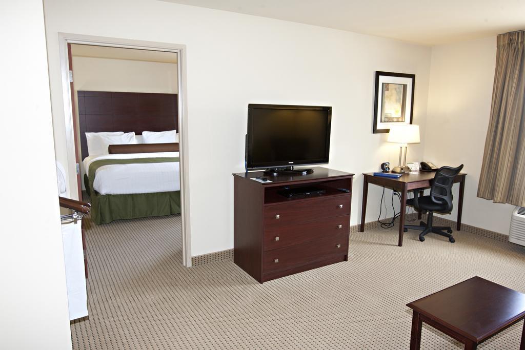 Cobblestone Inn & Suites - Langdon Dış mekan fotoğraf
