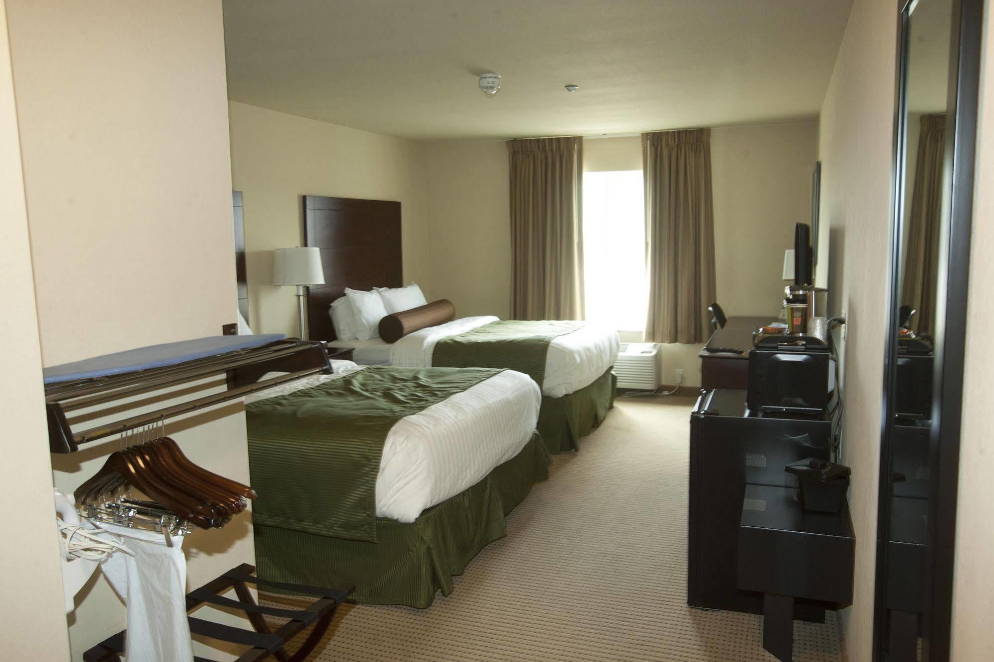Cobblestone Inn & Suites - Langdon Dış mekan fotoğraf